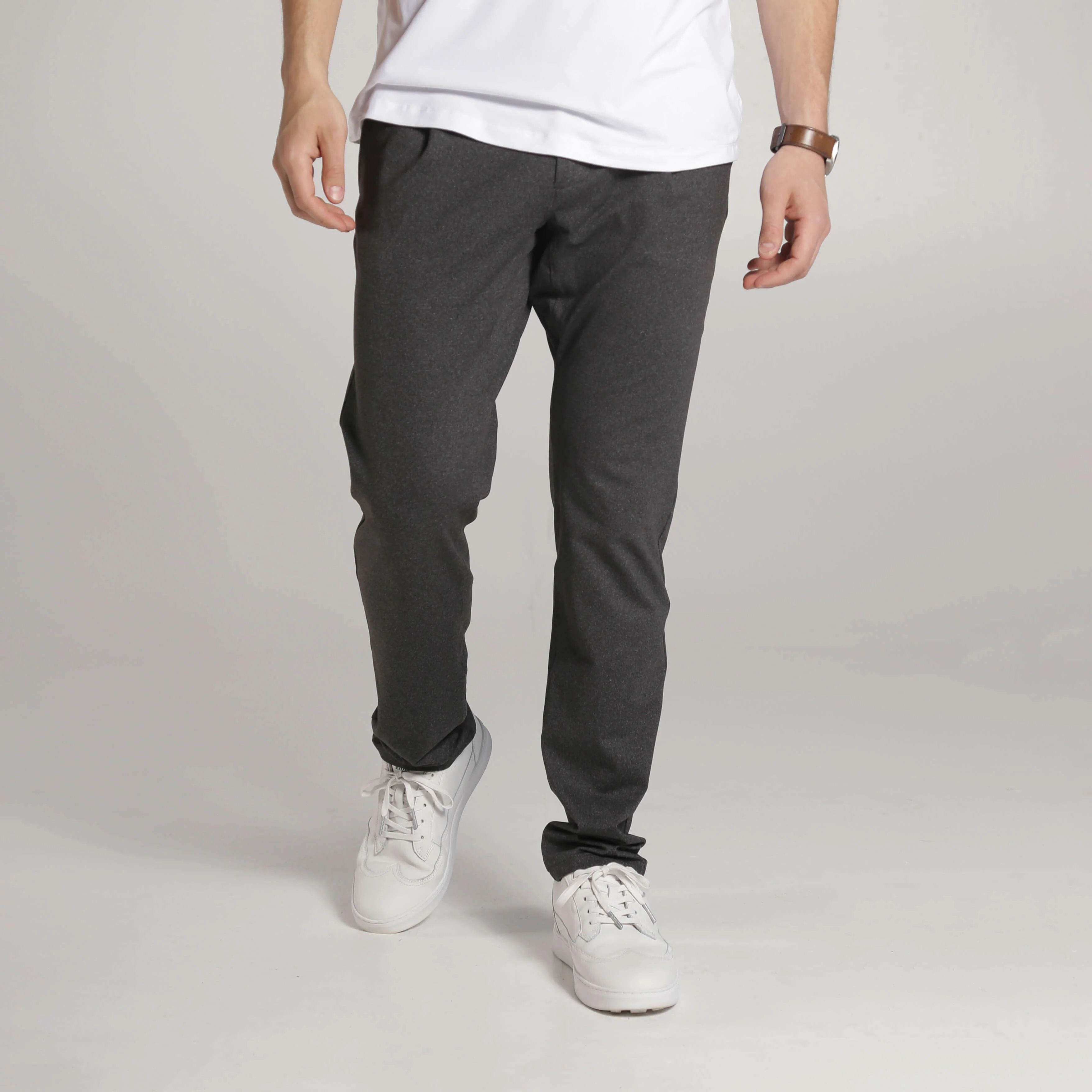 TRUE Lux Chino - Image 3
